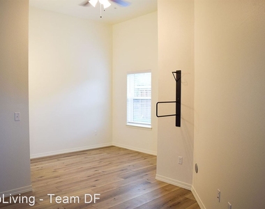 5120 N Lombard St - Photo Thumbnail 16