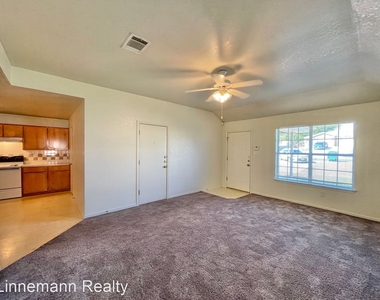 2205 Indian Trail - Photo Thumbnail 4