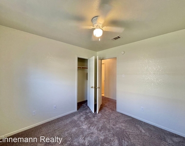 2205 Indian Trail - Photo Thumbnail 7