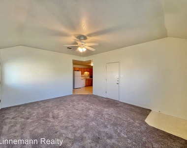 2205 Indian Trail - Photo Thumbnail 2