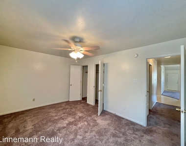 2205 Indian Trail - Photo Thumbnail 12