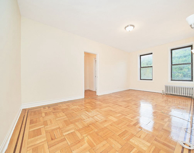 121 Seaman Avenue - Photo Thumbnail 4