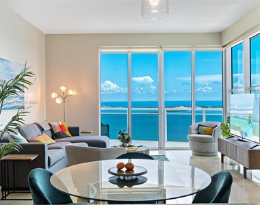 950 Brickell Bay Dr - Photo Thumbnail 2