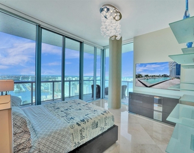 17001 Collins Ave - Photo Thumbnail 16