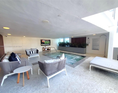 17001 Collins Ave - Photo Thumbnail 31