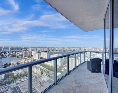 17001 Collins Ave - Photo Thumbnail 17