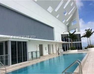 1300 Brickell Bay Dr - Photo Thumbnail 21