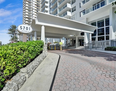 5701 Collins Avenue - Photo Thumbnail 32