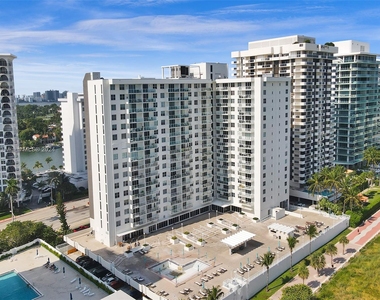 5701 Collins Avenue - Photo Thumbnail 48