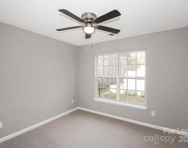 4589 Antelope Lane - Photo Thumbnail 14