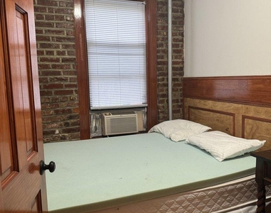 424 East 13th Street - Photo Thumbnail 7