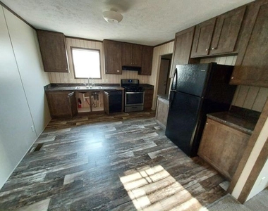 39 Belaire Dr - Photo Thumbnail 1