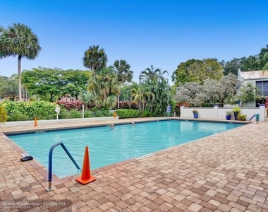 4130 W Palm Aire Dr - Photo Thumbnail 23