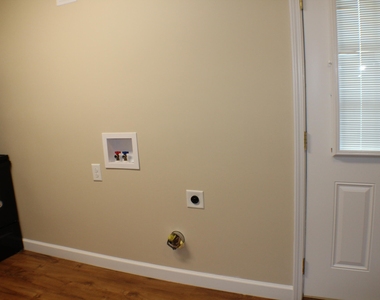 730 Sir Echo Drive - Photo Thumbnail 9