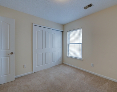 104 Pepper Grass Drive - Photo Thumbnail 11