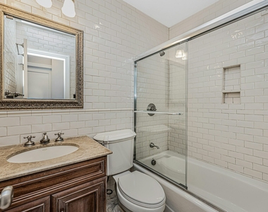 178 E 80th St - Photo Thumbnail 9