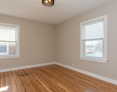 1437 Elgin Avenue - Photo Thumbnail 17