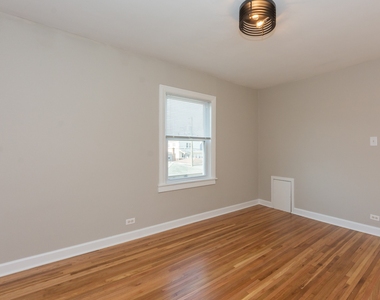 1437 Elgin Avenue - Photo Thumbnail 18