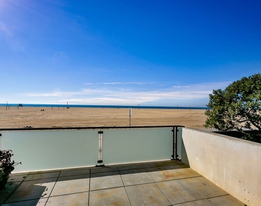 109 Ocean Front Walk - Photo Thumbnail 8