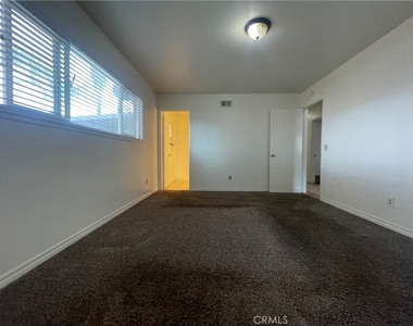 7569 Lemon Street - Photo Thumbnail 14