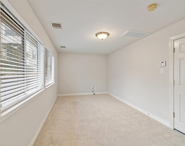 5821 Katy Street - Photo Thumbnail 18