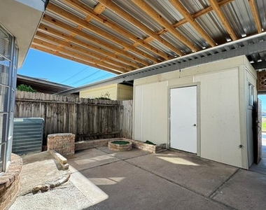 11559 Beechnut Street - Photo Thumbnail 2