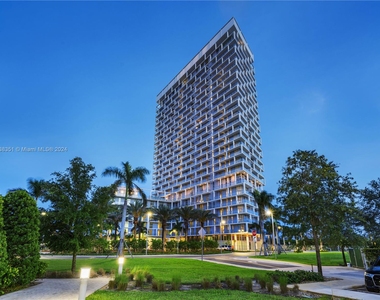 2000 Metropica Way - Photo Thumbnail 26