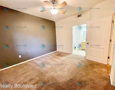 6850 Sharlands Ave #1115 - Photo Thumbnail 9