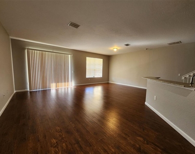 1496 Portofino Meadows Boulevard - Photo Thumbnail 8