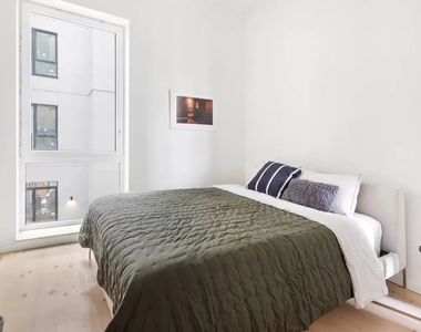 457 West 150th Street - Photo Thumbnail 4