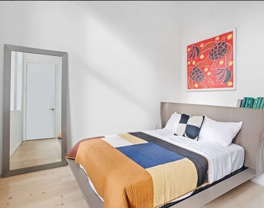 457 West 150th Street - Photo Thumbnail 2