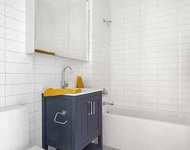 457 West 150th Street - Photo Thumbnail 5