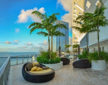 1300 Brickell Bay Dr - Photo Thumbnail 25