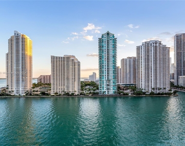 335 S Biscayne Blvd - Photo Thumbnail 13