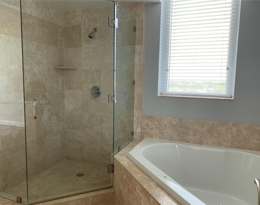 1745 E Hallandale Beach Blvd - Photo Thumbnail 15