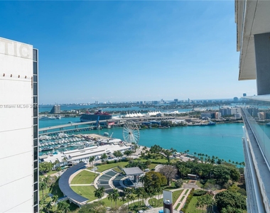 50 Biscayne Blvd - Photo Thumbnail 16