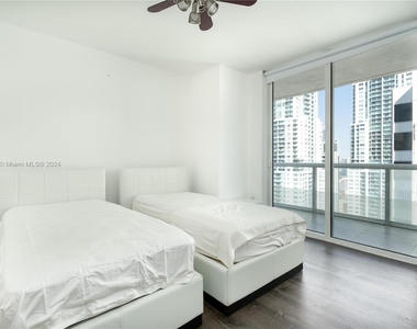 50 Biscayne Blvd - Photo Thumbnail 9