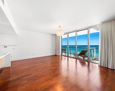 6899 Collins Ave - Photo Thumbnail 3