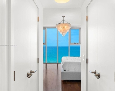 6899 Collins Ave - Photo Thumbnail 38