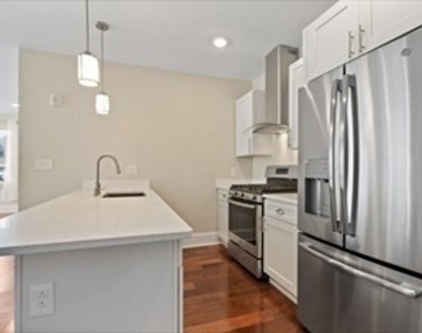 18 Johnson Ave - Photo Thumbnail 5