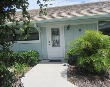 1127 E Seminole Avenue - Photo Thumbnail 2