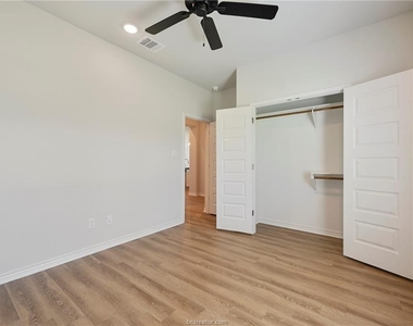 3124 Tarleton Court - Photo Thumbnail 2