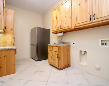 2687 E Caitlin Way - Photo Thumbnail 2