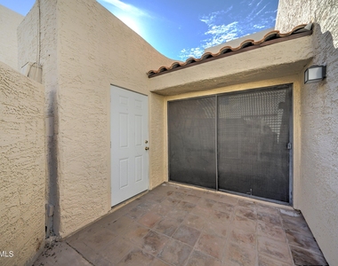 755 E Lola Drive - Photo Thumbnail 14