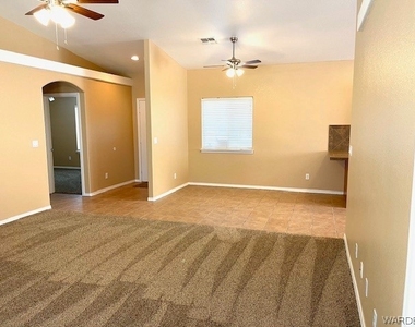 1493 E Paseo Redondo - Photo Thumbnail 5