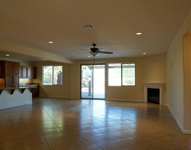 73820 Picasso Drive - Photo Thumbnail 6