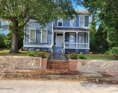 955 Cole Street - Photo Thumbnail 0