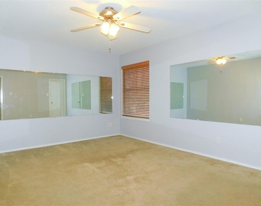 1601 Marble Cove Lane - Photo Thumbnail 26