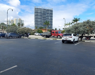 2200 E Hallandale Beach Blvd - Photo Thumbnail 14