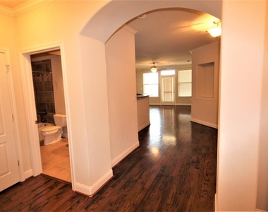 2189 Portofino Drive - Photo Thumbnail 8